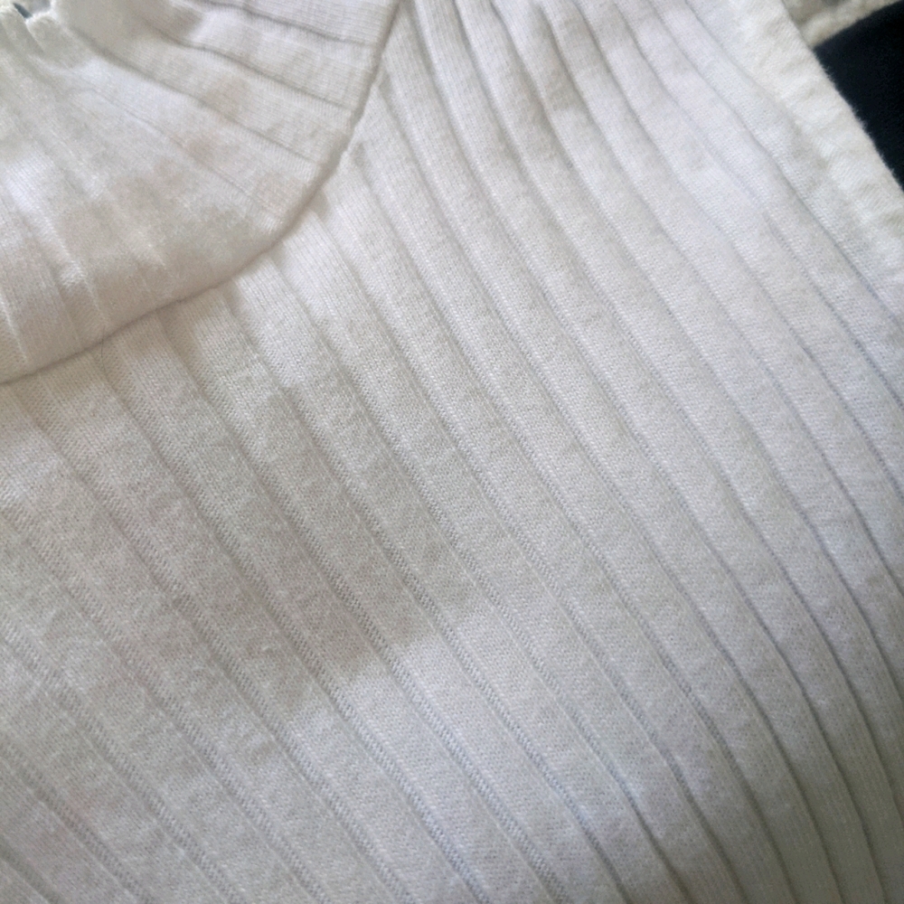 Lovers + Friends Mock Neck Bodysuit - Picture 4 of 7